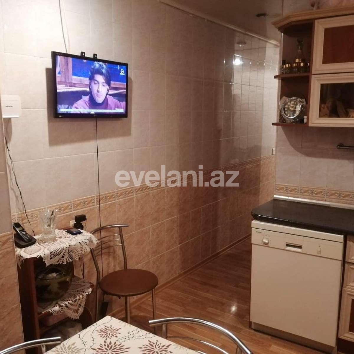 Satılır, köhnə tikili, 5 otaqlı, 120 m², Bakı, Yasamal r, Yeni Yasamal q, İnşaatçılar m.