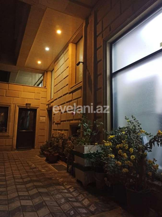 Продаётся, вторичка, 2-комнаты, 68 m², Баку, Ясамальский r, Элмляр Академиясы m.