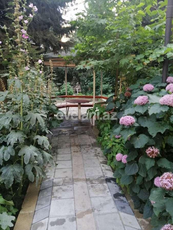 Продаётся, вторичка, 2-комнаты, 68 m², Баку, Ясамальский r, Элмляр Академиясы m.