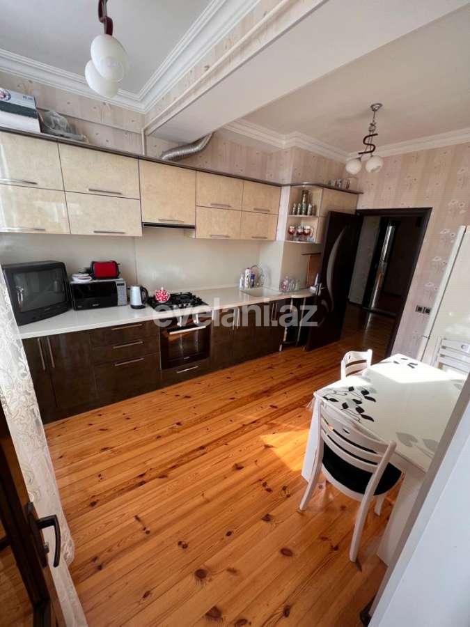 Satılır, yeni tikili, 2 otaqlı, 60 m², Bakı, Nəsimi r, Memar Əcəmi m.