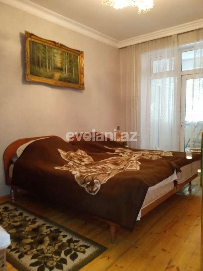 Satılır, köhnə tikili, 3 otaqlı, 80 m², Bakı, Nəsimi r, 8 Noyabr m.