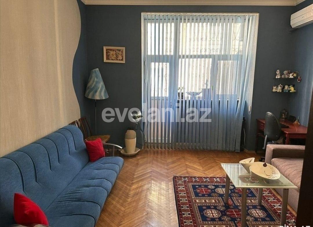 Продаётся, вторичка, 3-комнаты, 110 m², Баку, Сабаильский r, Ичери Шехер m.