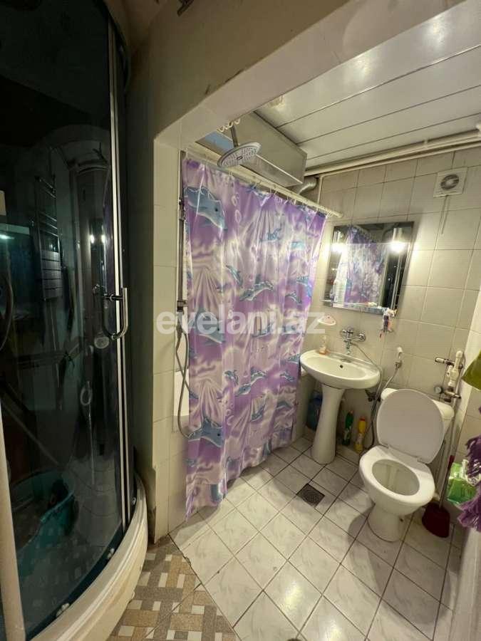 Satılır, köhnə tikili, 3 otaqlı, 68 m², Bakı, Nizami r, 8-ci kilometr q, Qara Qarayev m.