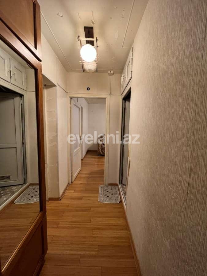 Satılır, köhnə tikili, 3 otaqlı, 68 m², Bakı, Nizami r, 8-ci kilometr q, Qara Qarayev m.