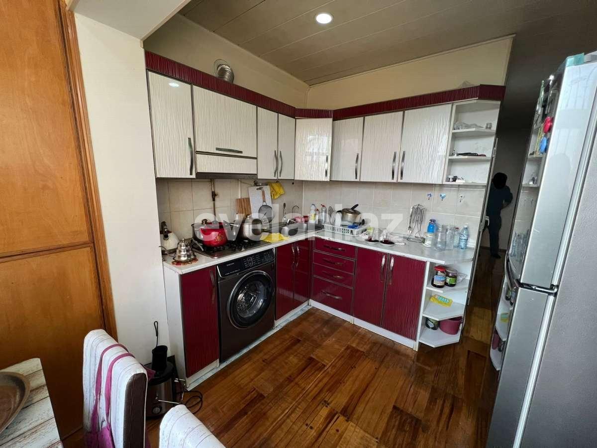 Sale, old building, 3 room, 85 m², Baku, Khatai r, Hazi Aslanov m.