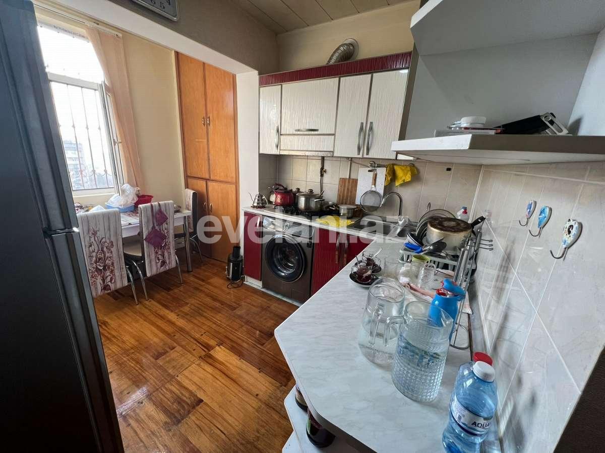 Sale, old building, 3 room, 85 m², Baku, Khatai r, Hazi Aslanov m.