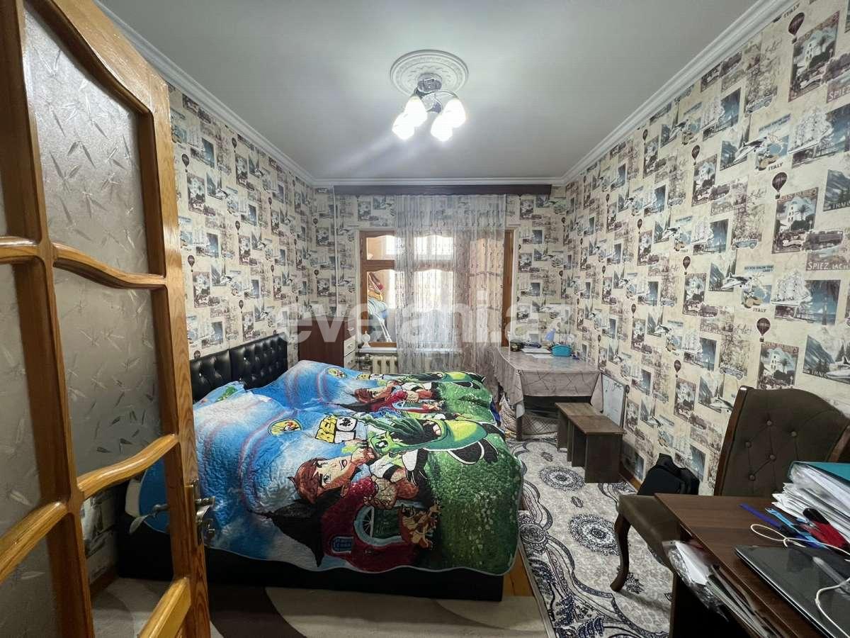 Sale, old building, 3 room, 85 m², Baku, Khatai r, Hazi Aslanov m.