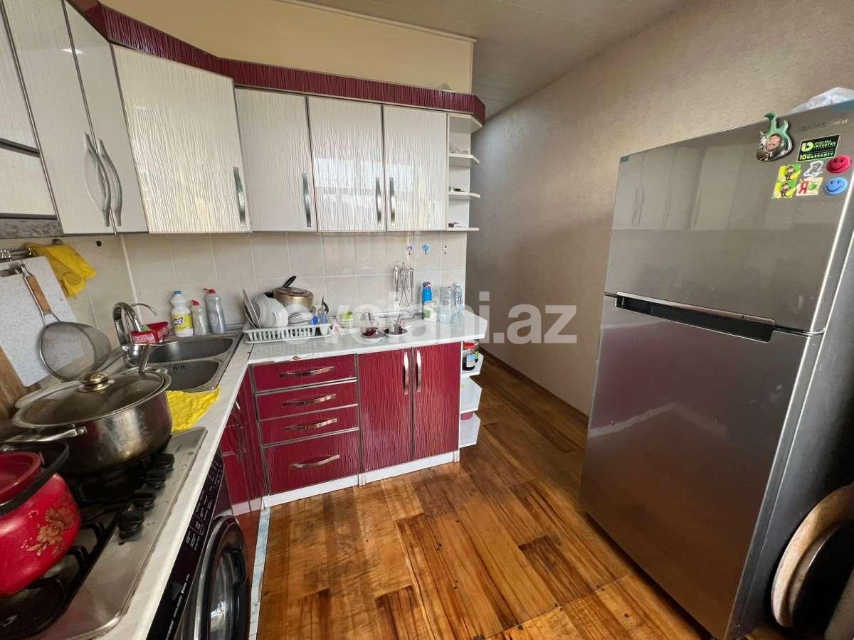 Sale, old building, 3 room, 85 m², Baku, Khatai r, Hazi Aslanov m.