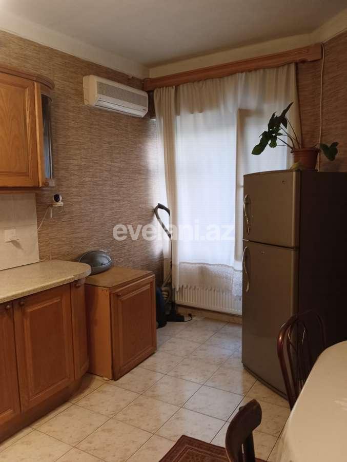 Satılır, köhnə tikili, 4 otaqlı, 129 m², Bakı, Yasamal r.