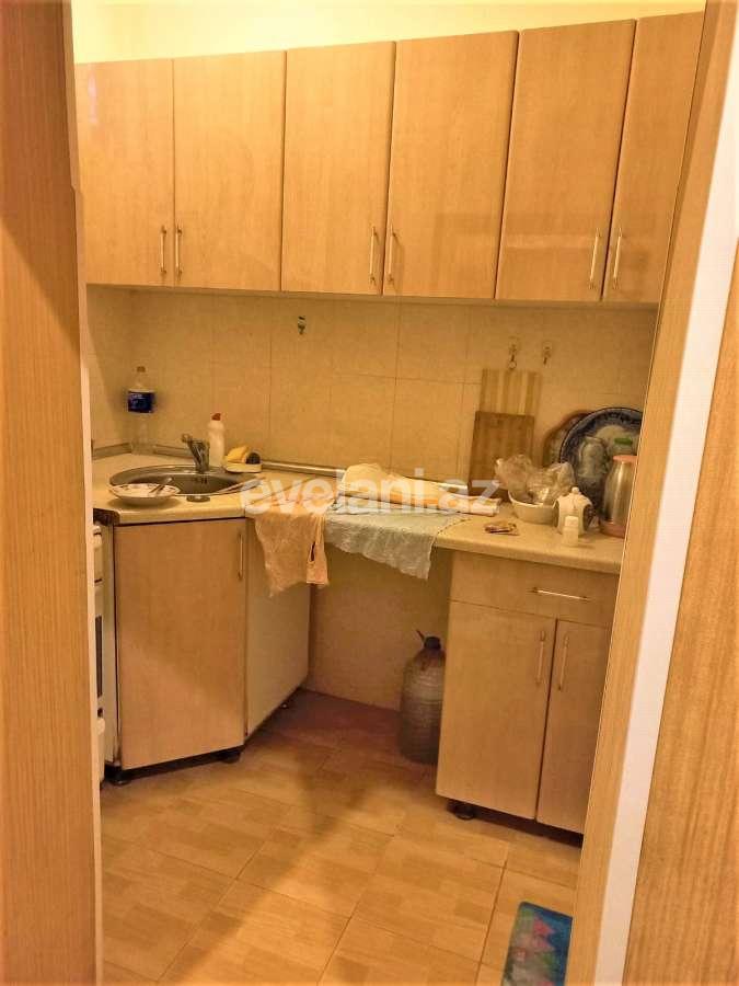 Satılır, köhnə tikili, 2 otaqlı, 50 m², Bakı, Nərimanov r, Montin q, Nəriman Nərimanov m.