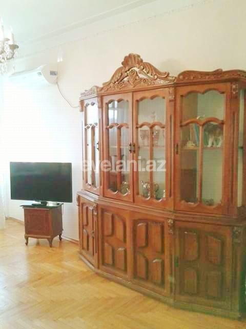 Rent, old building, 3 room, 70 m², Baku, Nasimi r.