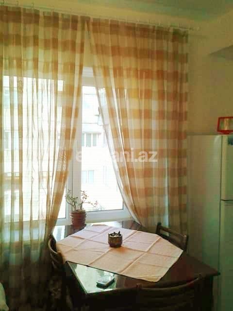 Rent, old building, 3 room, 70 m², Baku, Nasimi r.