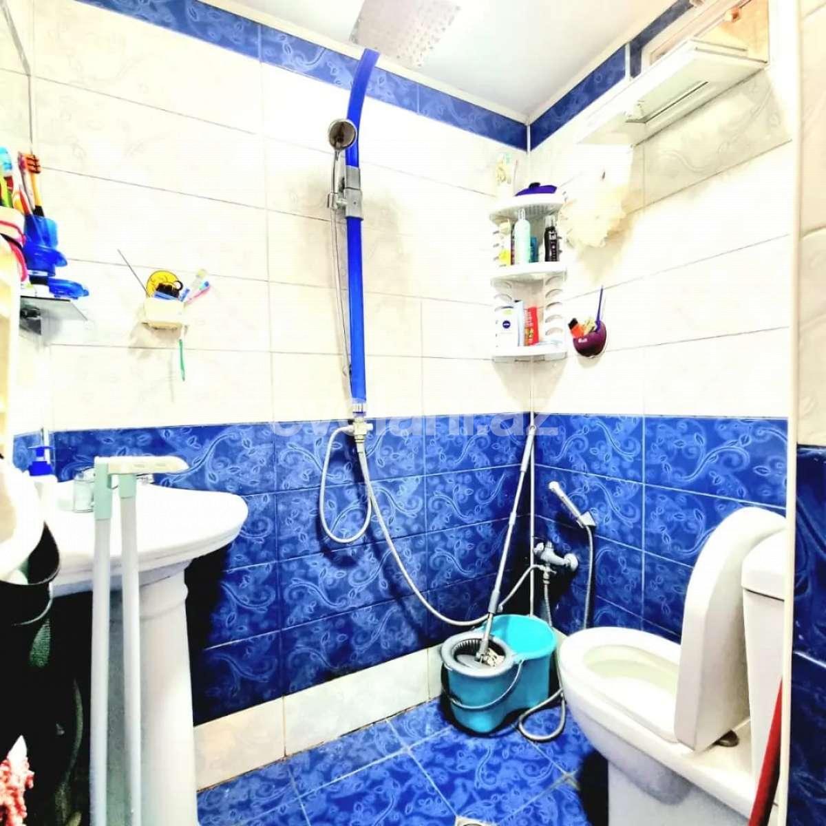 Satılır, köhnə tikili, 2 otaqlı, 62 m², Bakı, Yasamal r, İçəri Şəhər m.