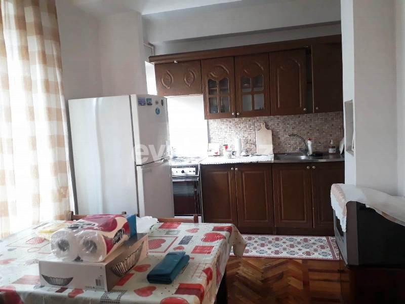 Rent, old building, 2 room, 65 m², Baku, Nasimi r, Ganjlik m.