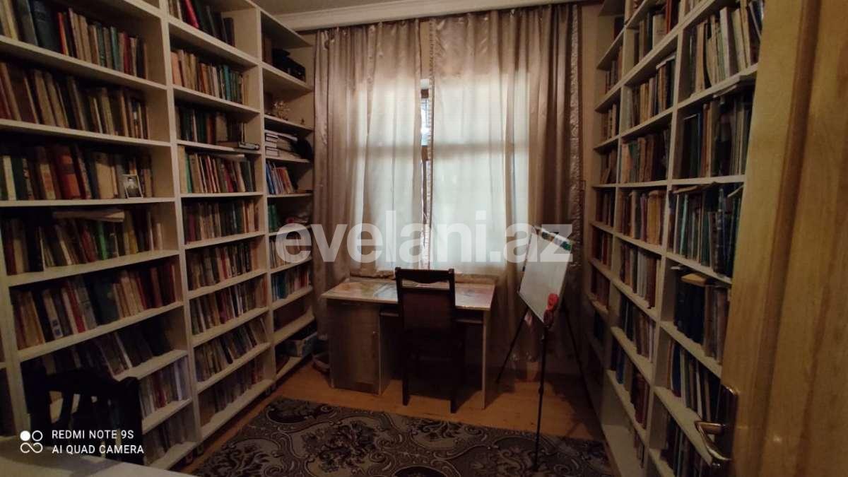 Satılır, həyət evi / bağ, 8 otaqlı, 210 m², Bakı, Binəqədi r, Sulutəpə q, Avtovağzal m.