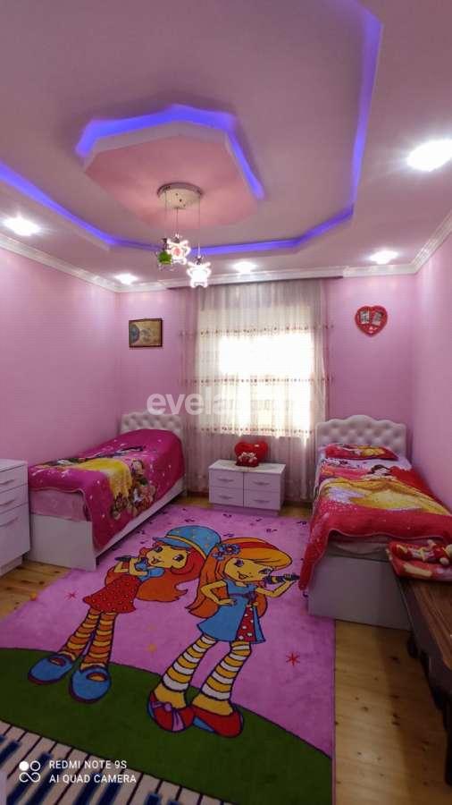 Satılır, həyət evi / bağ, 8 otaqlı, 210 m², Bakı, Binəqədi r, Sulutəpə q, Avtovağzal m.