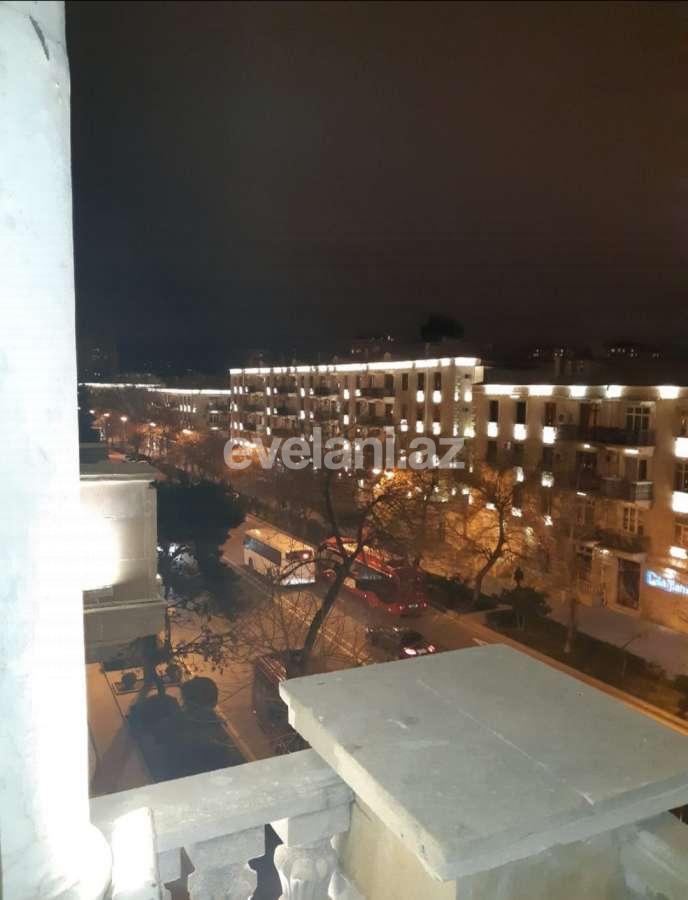 Продаётся, вторичка, 2-комнаты, 50 m², Баку, Ясамальский r, Ясамал p, Элмляр Академиясы m.