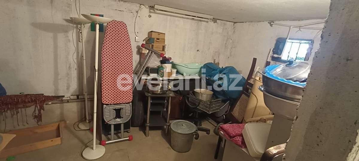 Sale, old building, 4 room, 95 m², Baku, Nizami r, Khalglar Doslugu m.