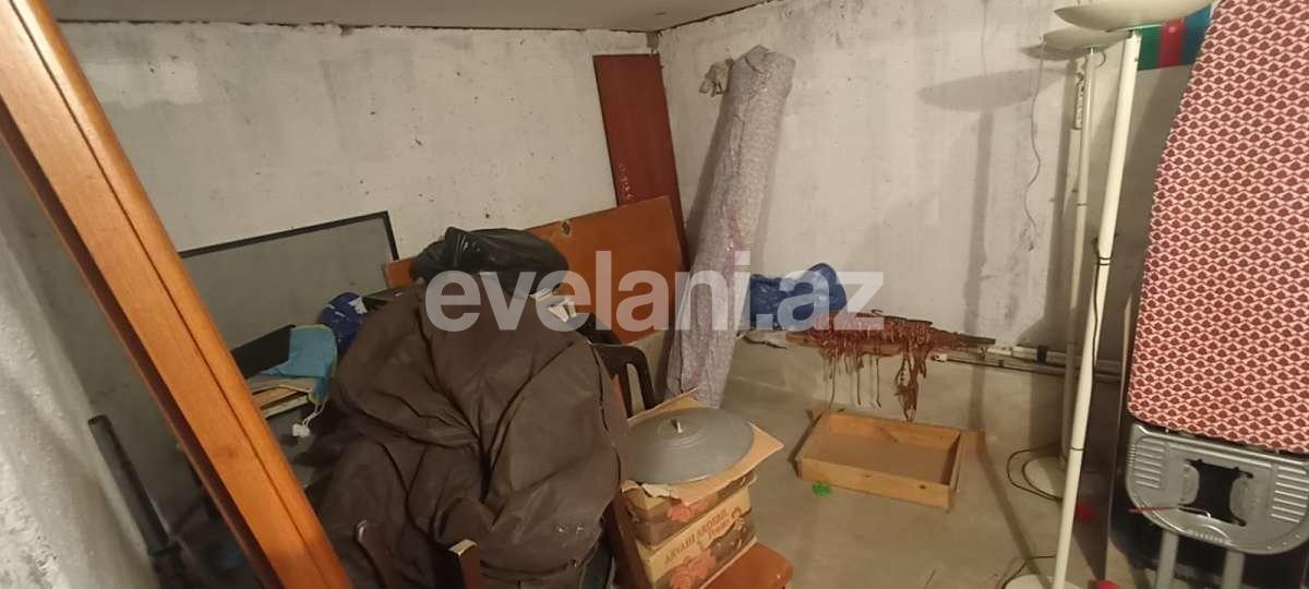 Sale, old building, 4 room, 95 m², Baku, Nizami r, Khalglar Doslugu m.