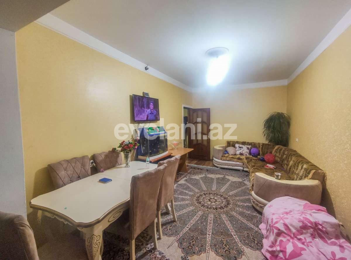 Satılır, köhnə tikili, 3 otaqlı, 82 m², Bakı, Nizami r, Xalqlar Dostluğu m.