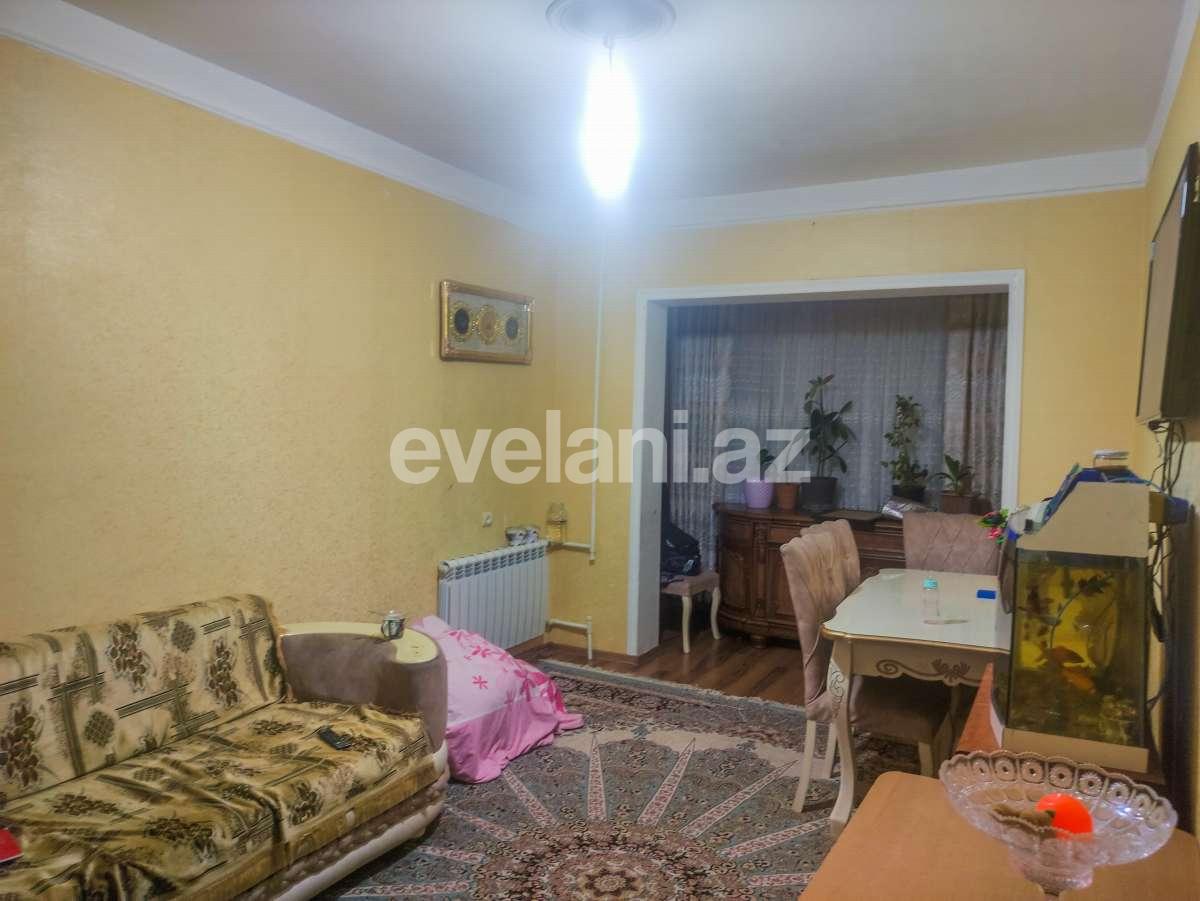 Satılır, köhnə tikili, 3 otaqlı, 82 m², Bakı, Nizami r, Xalqlar Dostluğu m.