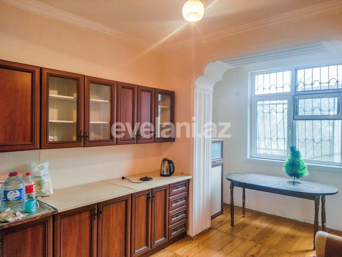 Satılır, köhnə tikili, 3 otaqlı, 82 m², Bakı, Nizami r, Neftçilər m.