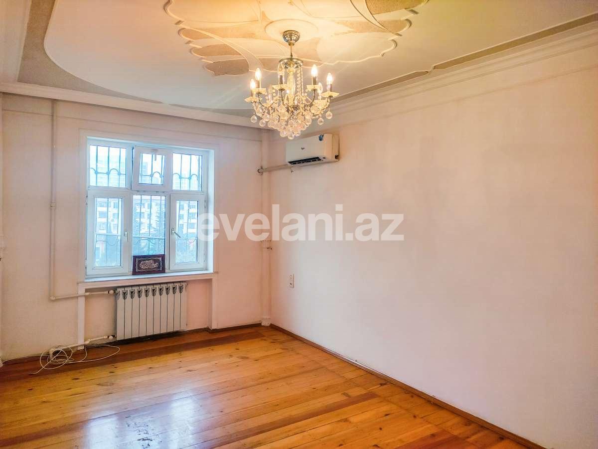 Satılır, köhnə tikili, 3 otaqlı, 82 m², Bakı, Nizami r, Neftçilər m.