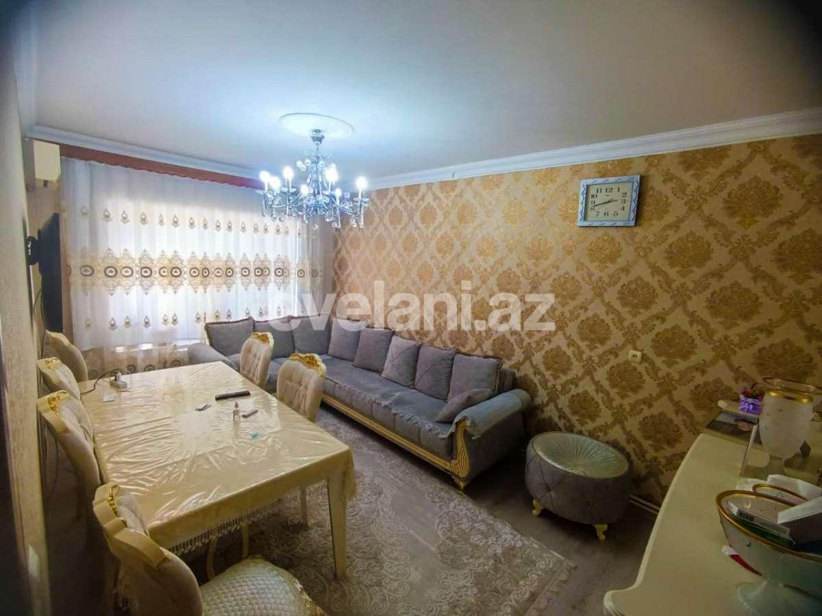 Satılır, köhnə tikili, 3 otaqlı, 82 m², Bakı, Nizami r, Xalqlar Dostluğu m.