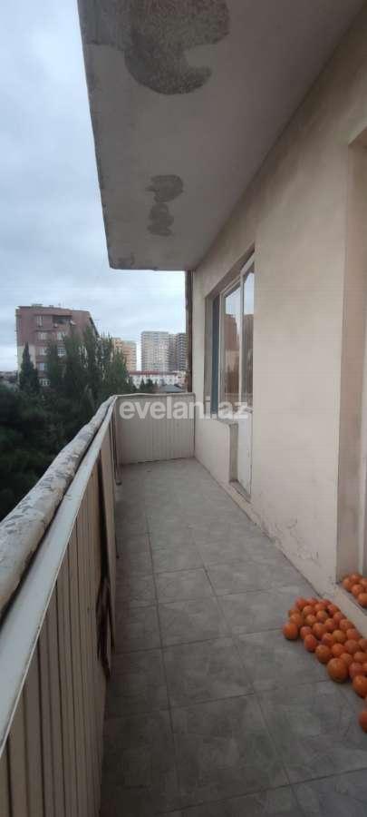 Satılır, köhnə tikili, 3 otaqlı, 87 m², Bakı, Nizami r, Xalqlar Dostluğu m.