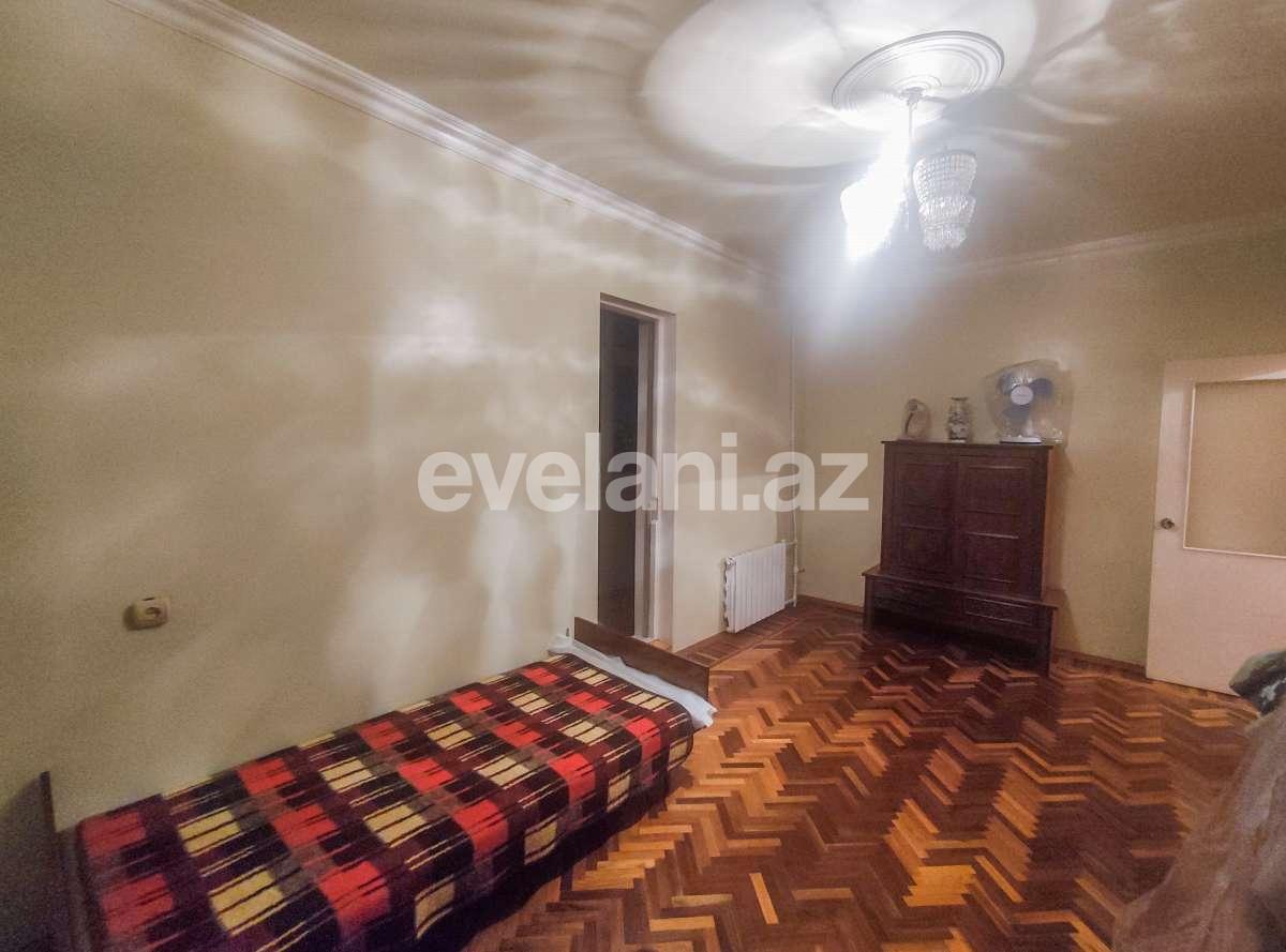 Satılır, köhnə tikili, 3 otaqlı, 87 m², Bakı, Nizami r, Xalqlar Dostluğu m.