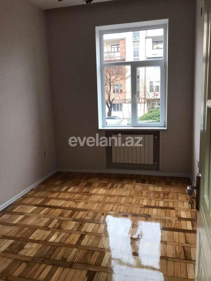 Satılır, köhnə tikili, 3 otaqlı, 90 m², Bakı, Səbail r, Bayıl q.