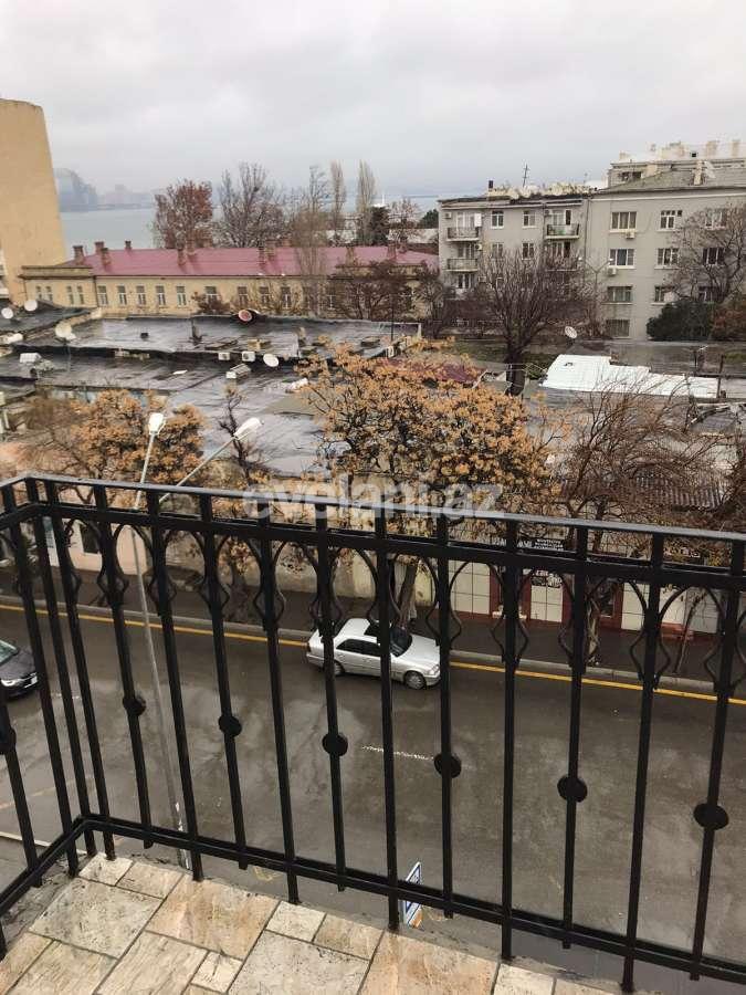 Satılır, köhnə tikili, 3 otaqlı, 90 m², Bakı, Səbail r, Bayıl q.