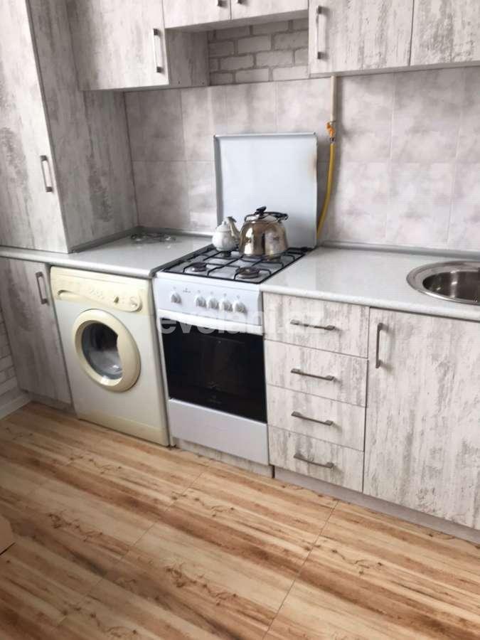 Satılır, köhnə tikili, 3 otaqlı, 90 m², Bakı, Səbail r, Bayıl q.