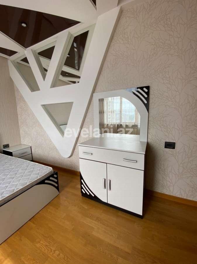 Rent, new building, 3 room, 138 m², Baku, Nasimi r.