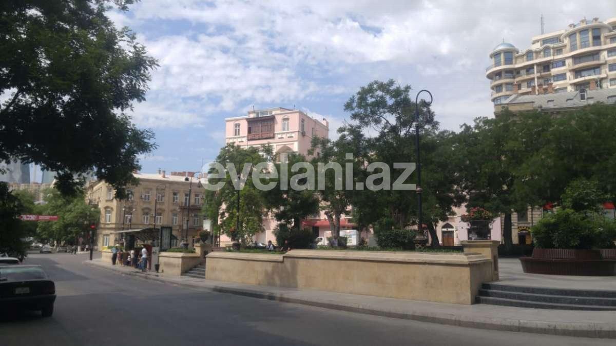 Сдаётся, вторичка, 2-комнаты, 55 m², Баку, Сабаильский r, Ичери Шехер m.