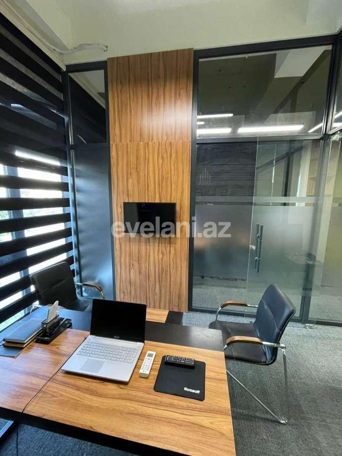 Satılır, ofis, 4 otaqlı, 52 m², Bakı, Nəsimi r.
