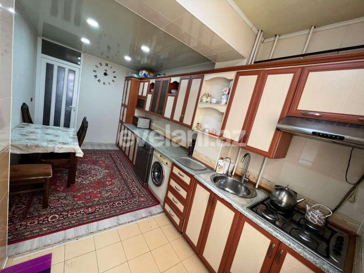 Satılır, köhnə tikili, 3 otaqlı, 113 m², Sumqayıt, 9-cu mikrorayon r.