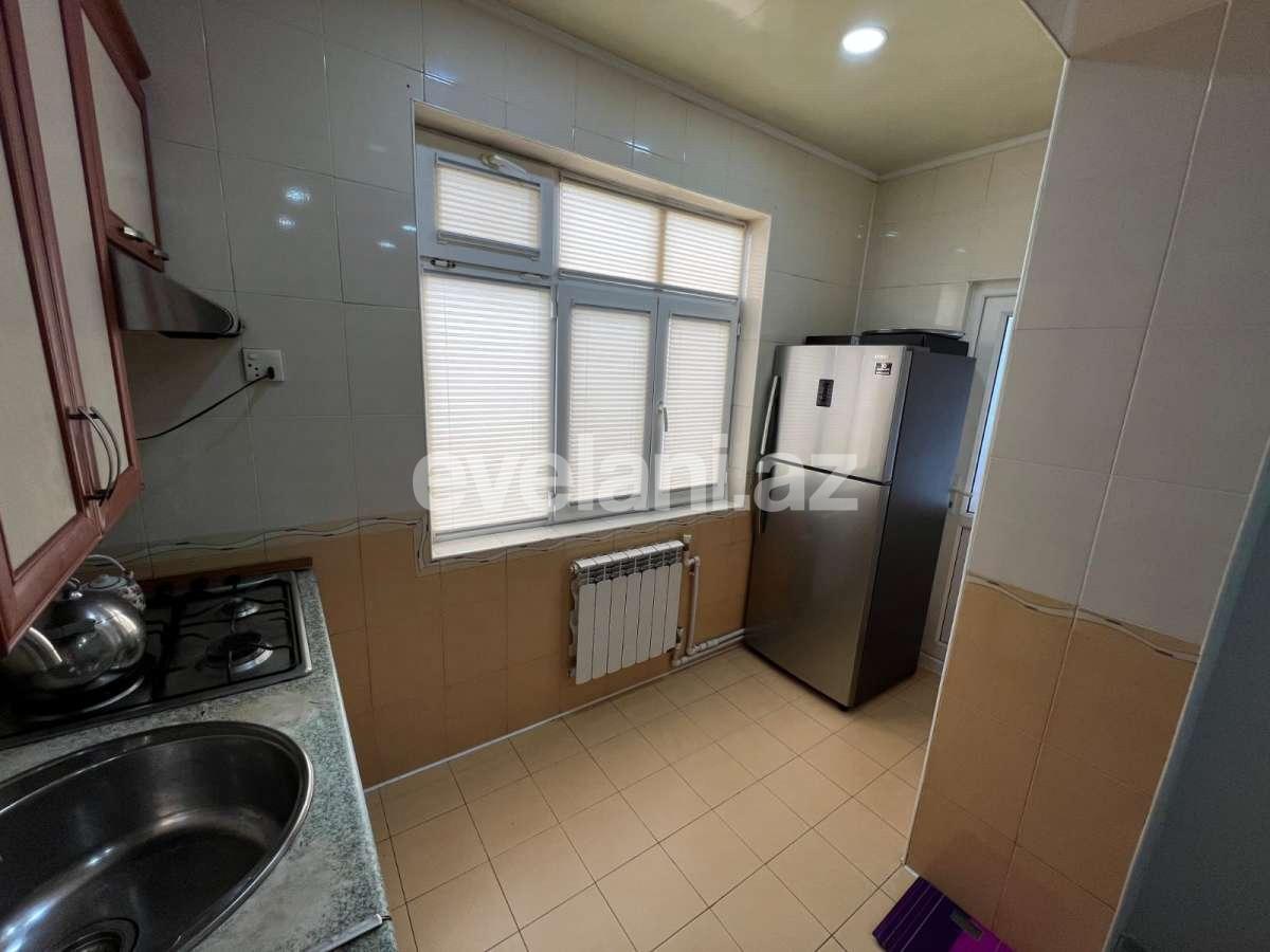 Satılır, köhnə tikili, 3 otaqlı, 113 m², Sumqayıt, 9-cu mikrorayon r.