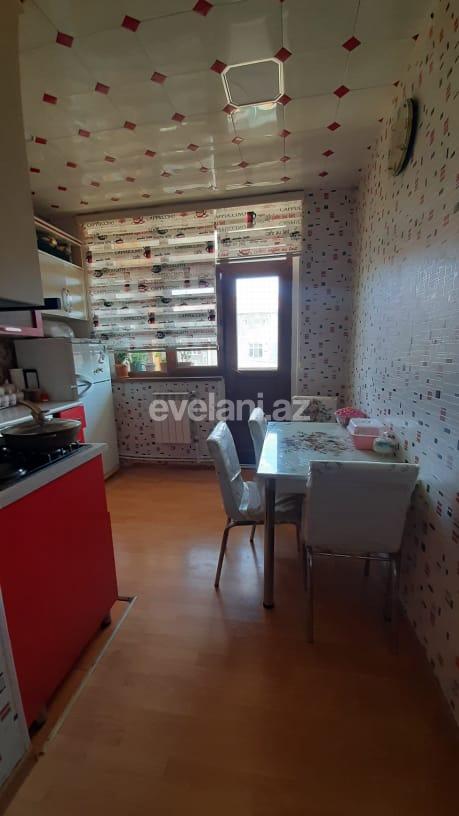 Satılır, köhnə tikili, 5 otaqlı, 110 m², Sumqayıt, 12-ci mikrorayon r.