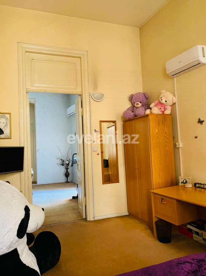 Satılır, köhnə tikili, 4 otaqlı, 165 m², Bakı, Səbail r.