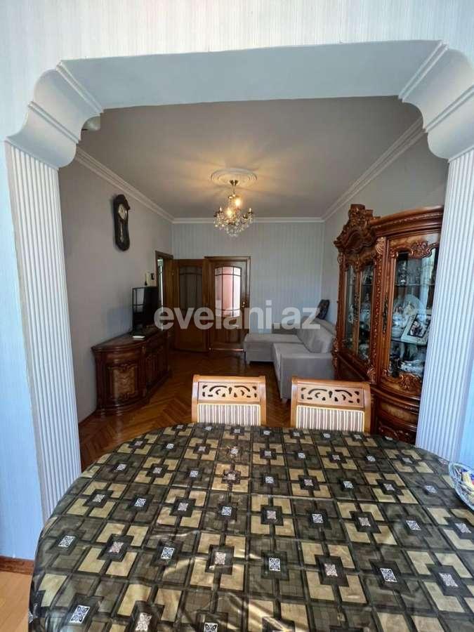 Kirayə verilir, köhnə tikili, 3 otaqlı, 65 m², Bakı, Nəsimi r, 4-cü mikrorayon q, Memar Əcəmi m.