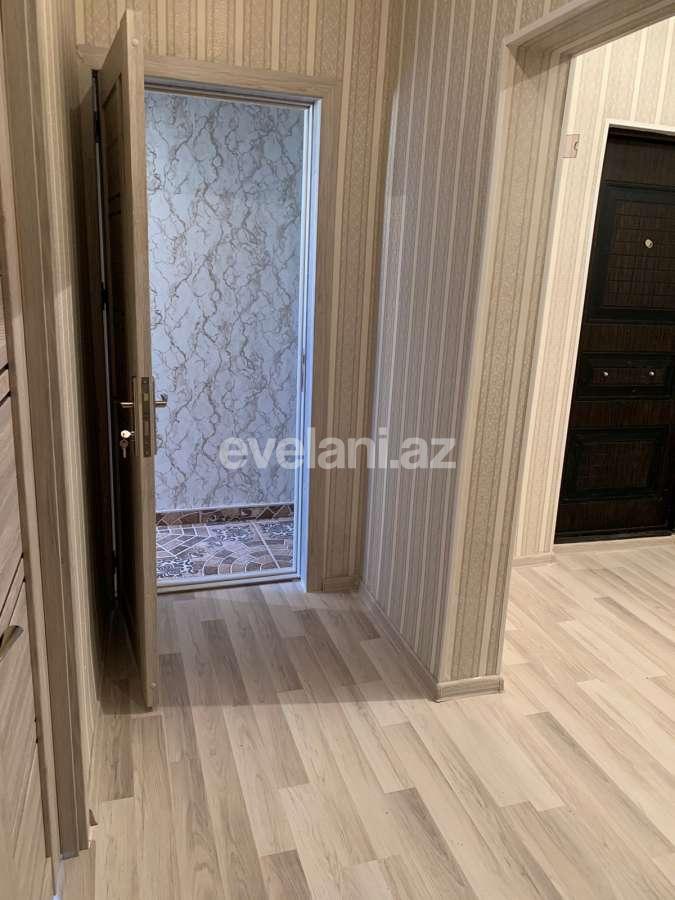 Satılır, köhnə tikili, 3 otaqlı, 70 m², Sumqayıt, 10-cu mikrorayon r.