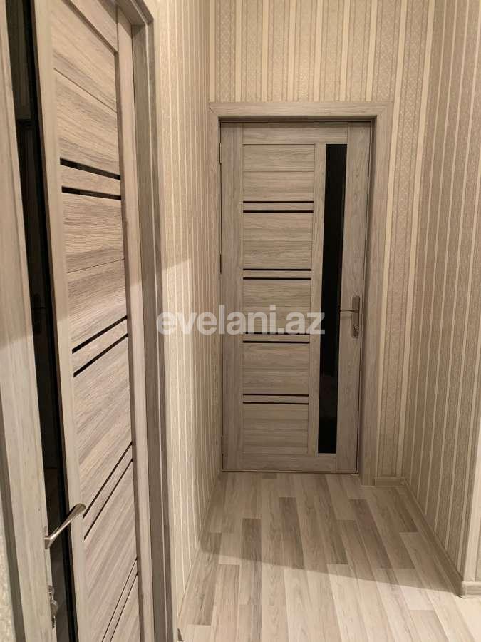 Satılır, köhnə tikili, 3 otaqlı, 70 m², Sumqayıt, 10-cu mikrorayon r.