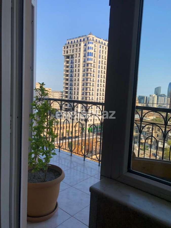 Satılır, yeni tikili, 4 otaqlı, 205 m², Bakı, Nəsimi r, 28 may m.