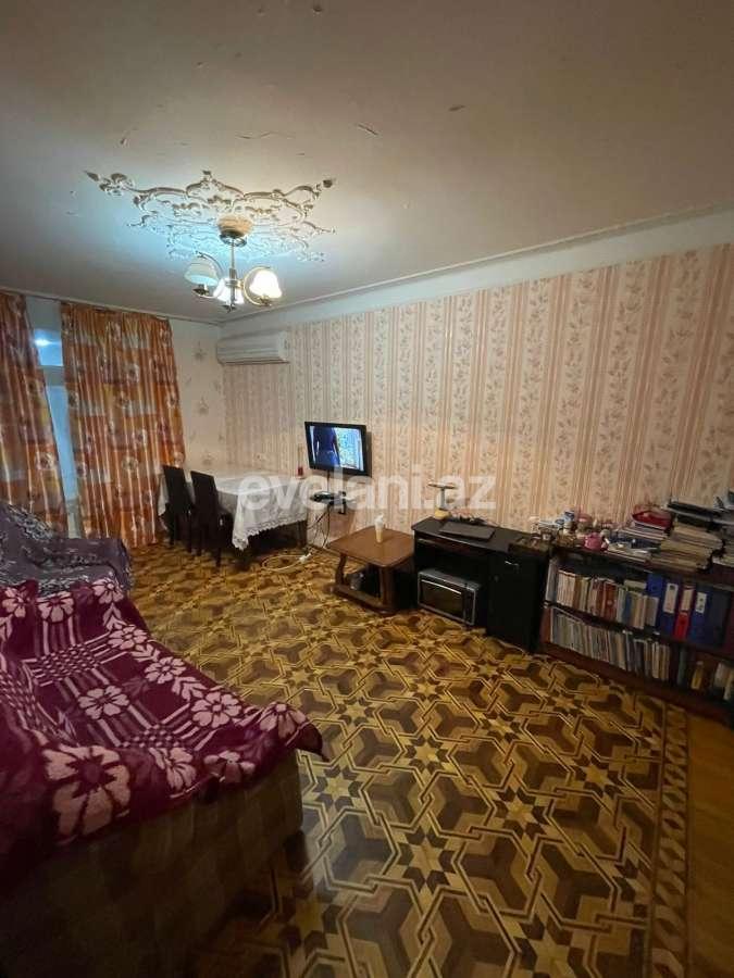 Satılır, köhnə tikili, 3 otaqlı, 70 m², Bakı, Nəsimi r.