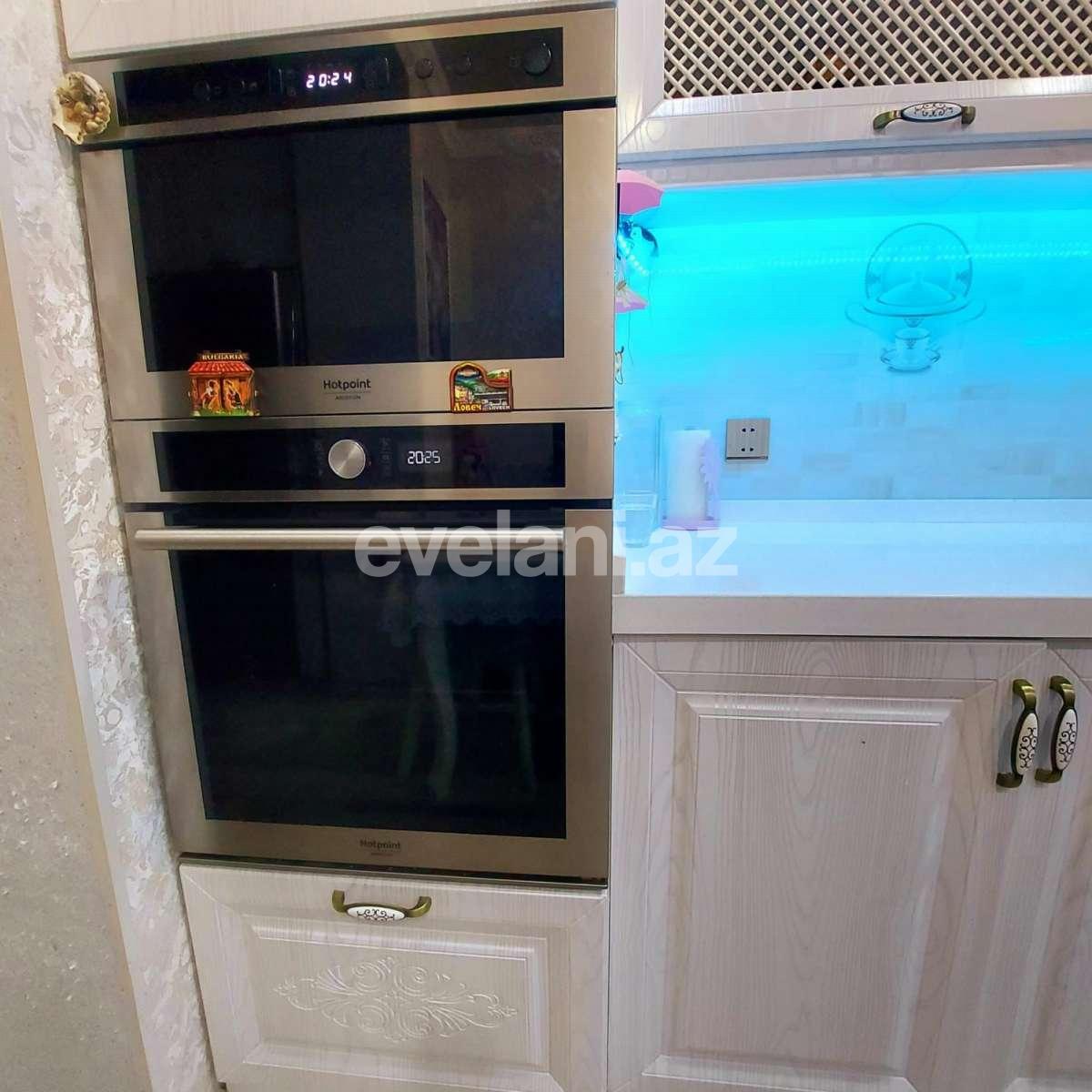 Satılır, köhnə tikili, 4 otaqlı, 100 m², Bakı, Xətai r, Əhmədli q, Əhmədli m.