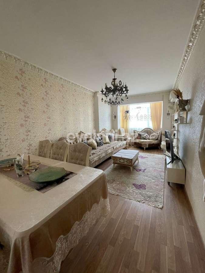 Satılır, köhnə tikili, 4 otaqlı, 100 m², Bakı, Xətai r, Əhmədli q, Əhmədli m.