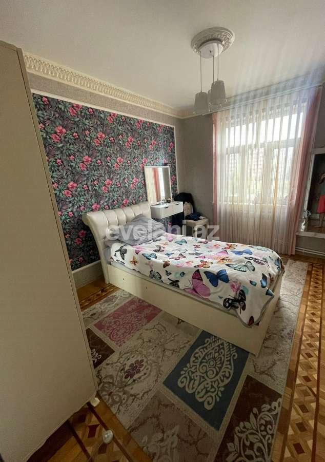 Satılır, köhnə tikili, 4 otaqlı, 100 m², Bakı, Xətai r, Əhmədli q, Əhmədli m.