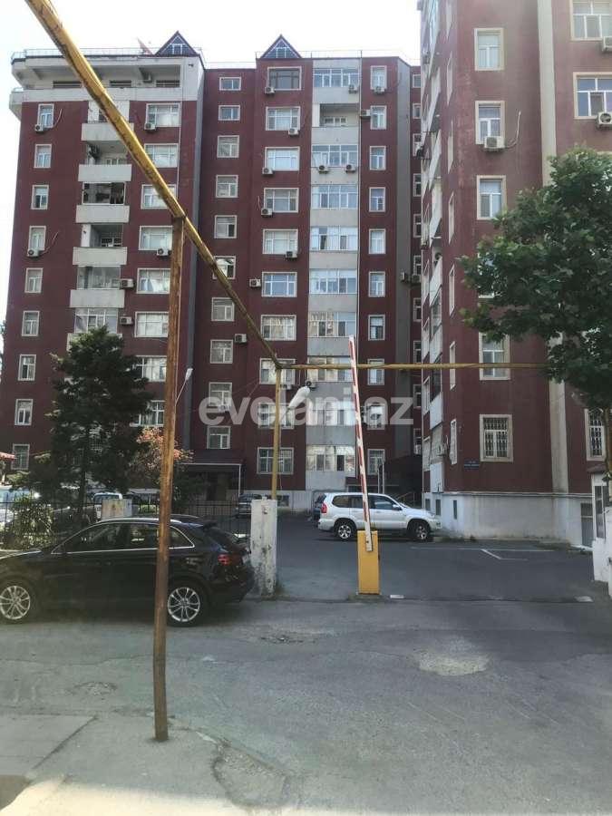 Satılır, yeni tikili, 3 otaqlı, 130 m², Bakı, Yasamal r, Yasamal q, Elmlər Akademiyası m.