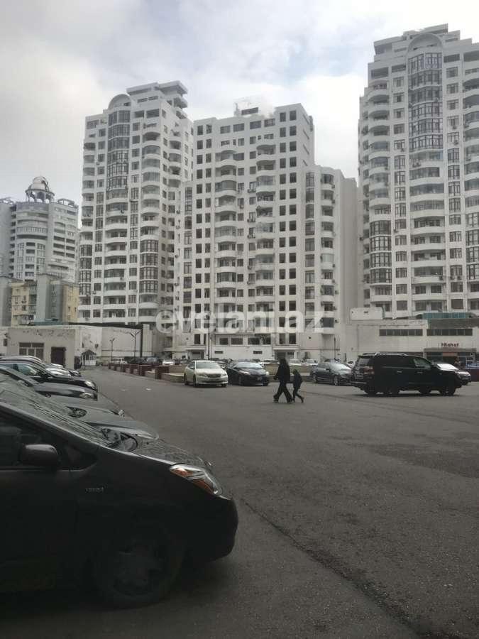 Satılır, yeni tikili, 3 otaqlı, 120 m², Bakı, Yasamal r, 8 Noyabr m.